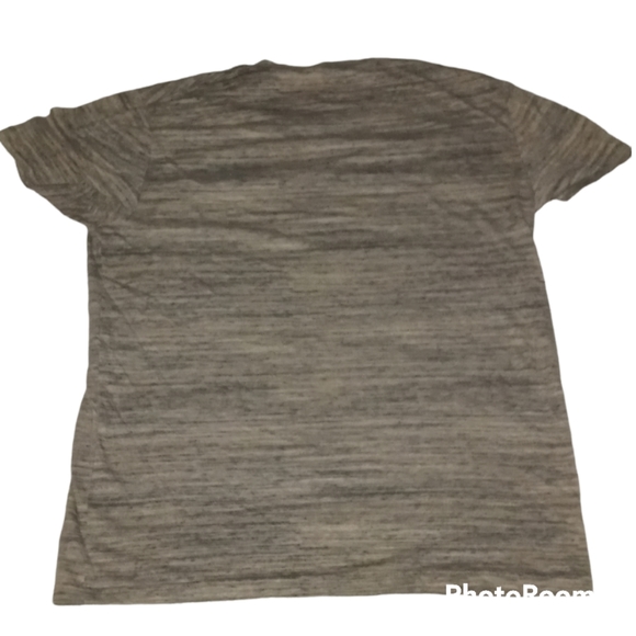 Hollister's "Must Have Collection" Tees - Picture 3 of 5